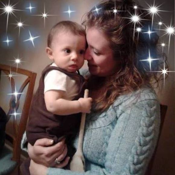 Meet your Posher, Cassandra - Picture 1 of 1